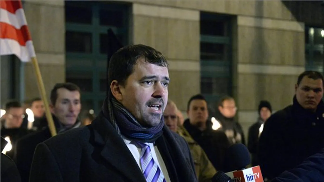 Kilométeres sorok a határokon - Reggeli járat