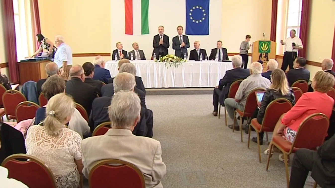 Már annak örülnek, hogy az új miniszter személyesen egyeztetne