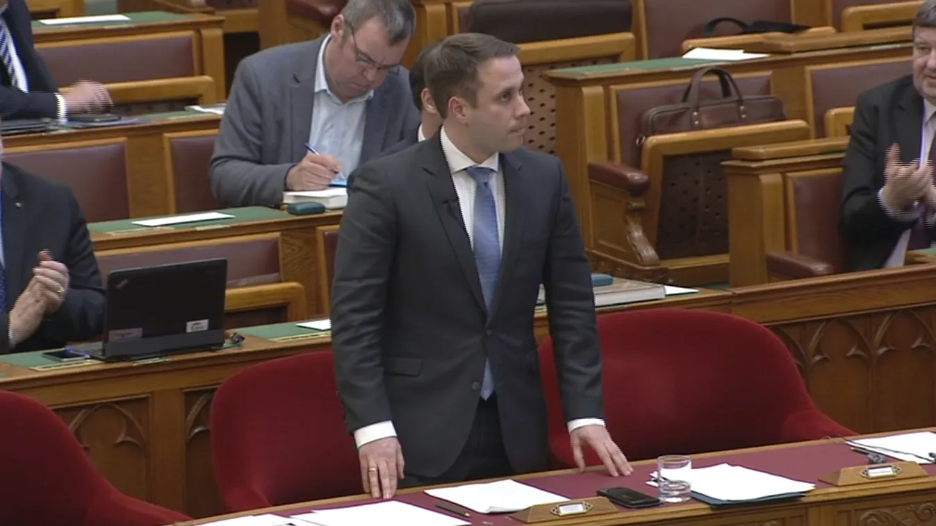 Dömötör kínosan ügyelt, hogy Tiborcz és az Elios nevét ne ejtse ki