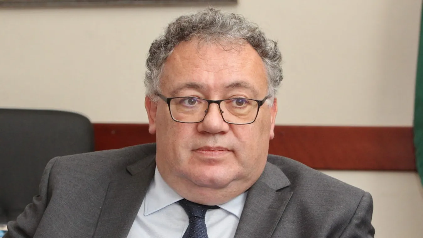 Egykori ukrajnai nagykövet: Zelenszkij szeretné kipipálni Orbán Viktort is