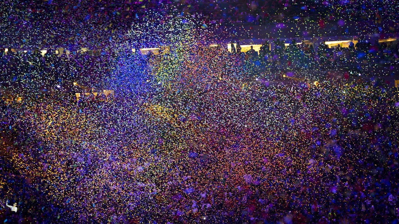 Csodálatos képeken a megnyitóünnepség