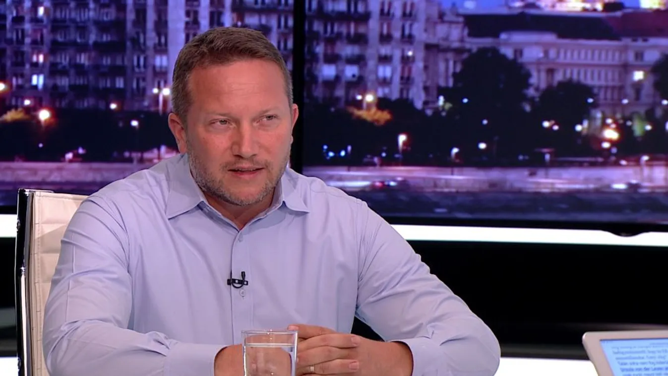 Ujhelyi nem támogatja Ursula von der Leyent