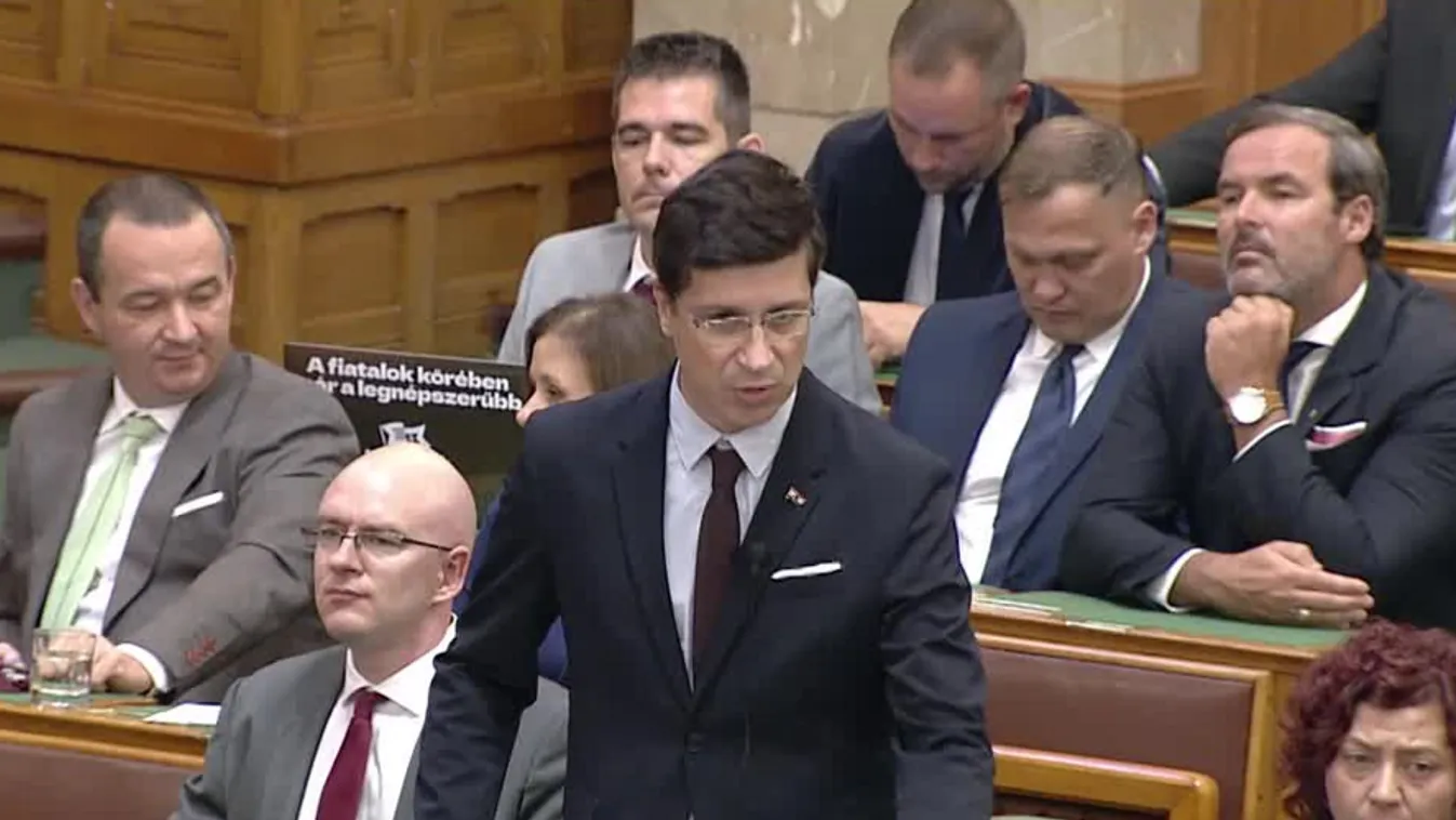 Korábban megszavazták a migránskvótát, most már azonban aggódik a bevándorlók miatt a Jobbik