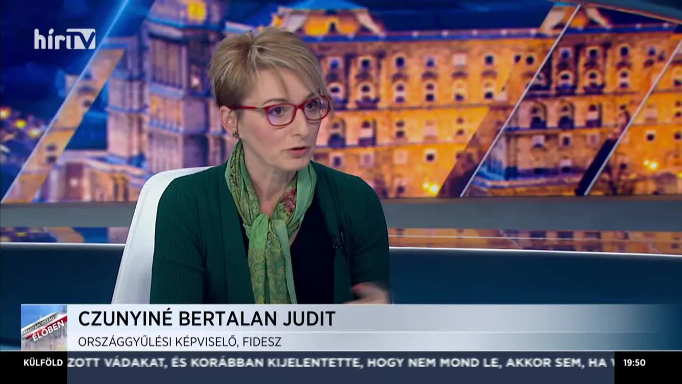 Czunyiné Bertalan Judit: Ez a viselkedés egy hétköznapi munkahelyen sem megengedett