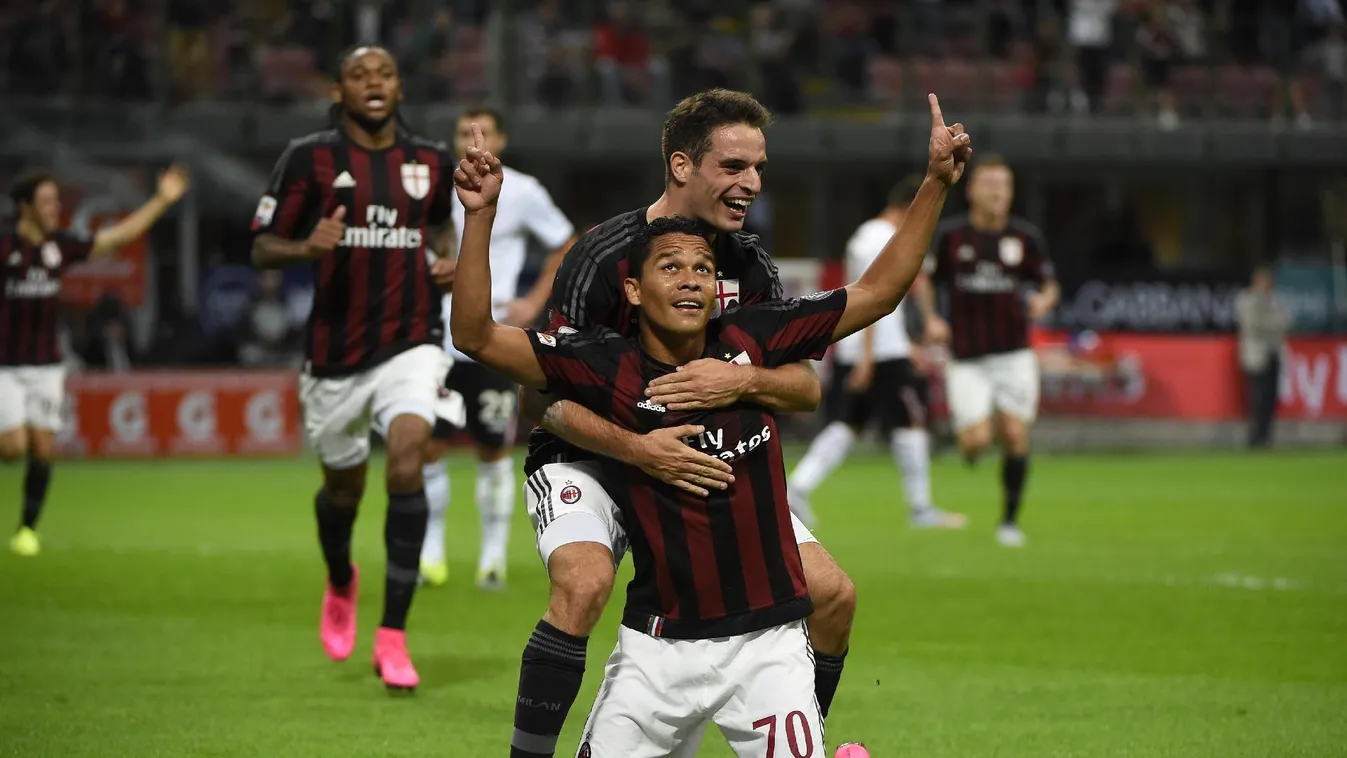 Berlusconi eladta az AC Milant