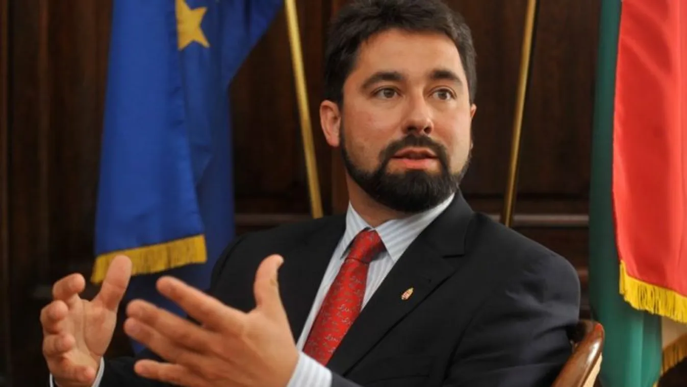 Fidesz: Európa megmaradása a tét az EP-választáson