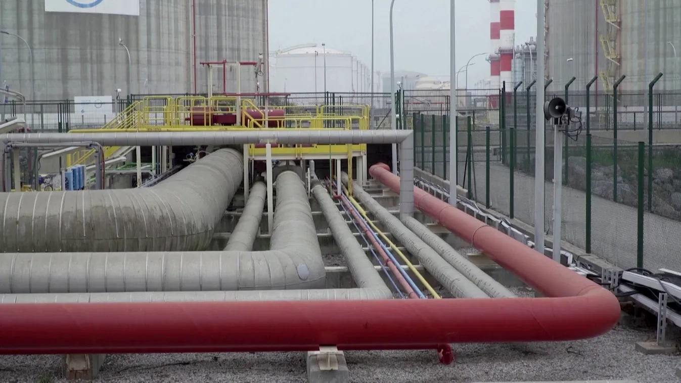 Szijjártó Péter földgázvásárlásról egyeztetett Katarban