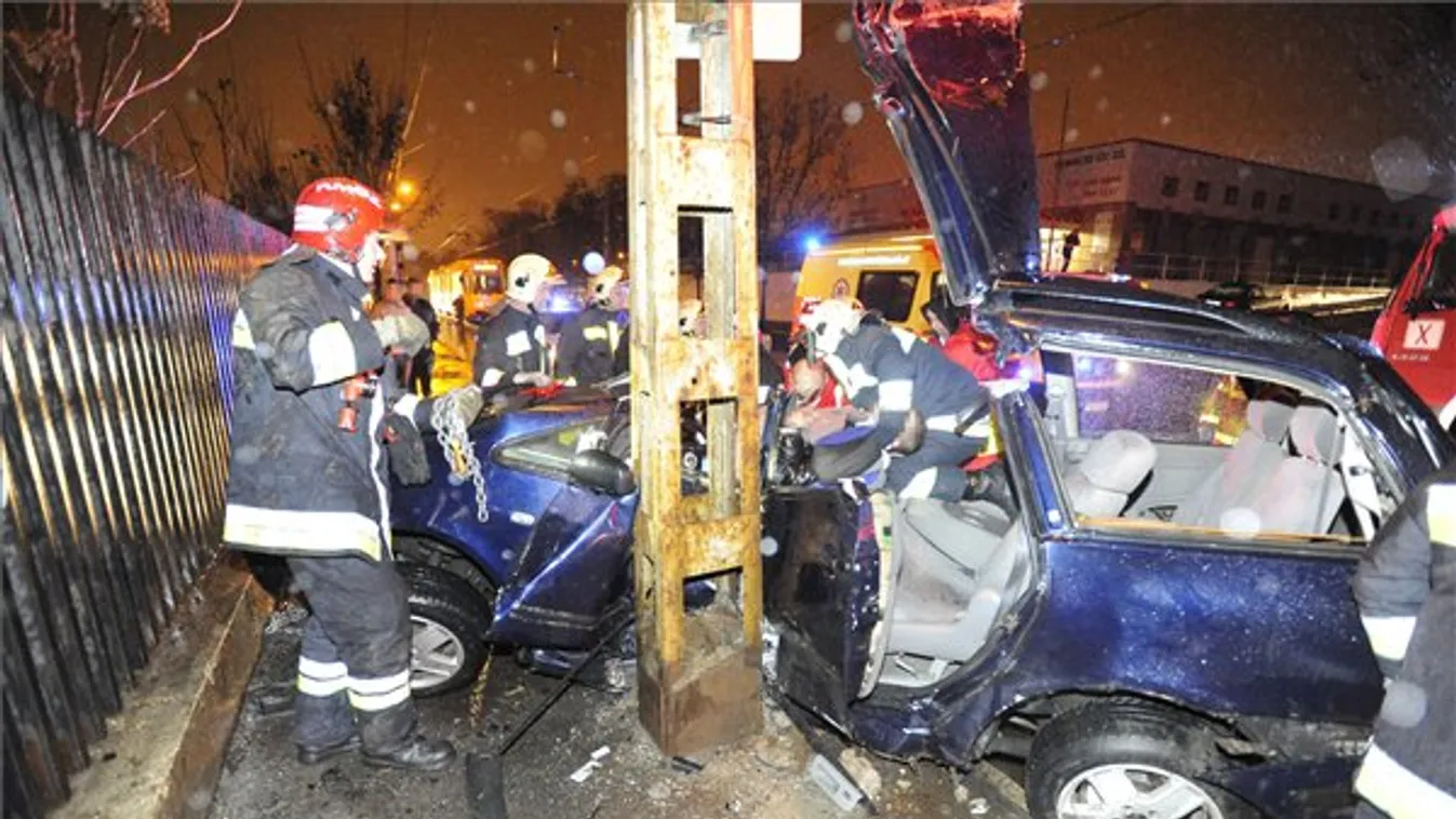 Kisgyerekek közé csapódott egy autó Japánban