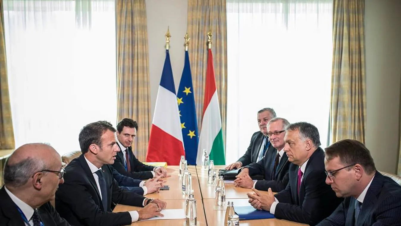 EU-csúcs: Macronnal is egyeztetett Orbán Viktor