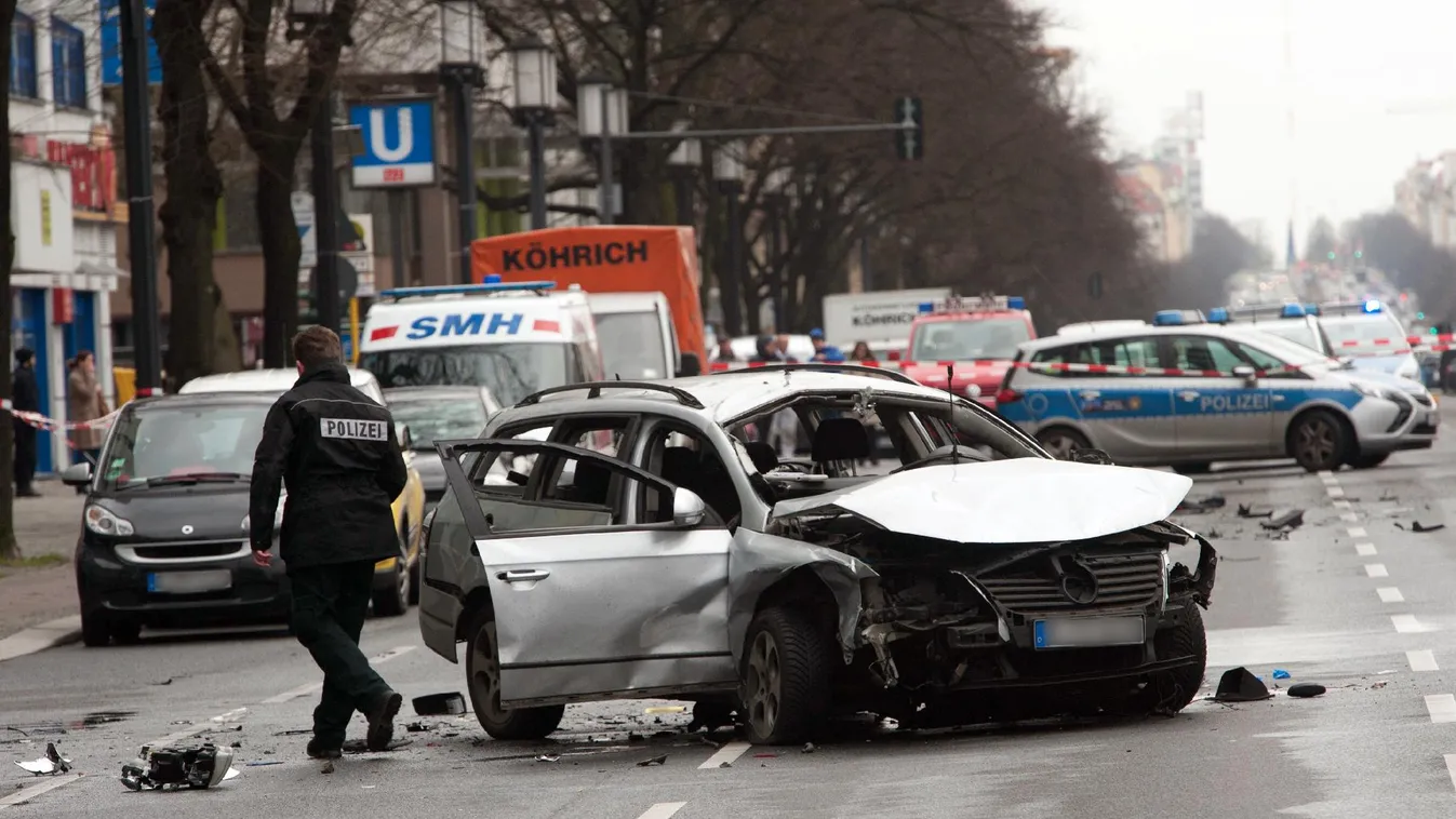 Autót robbantottak Berlinben