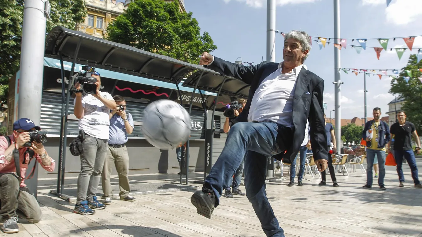 Elhunyt Paolo Rossi olasz futball-legenda