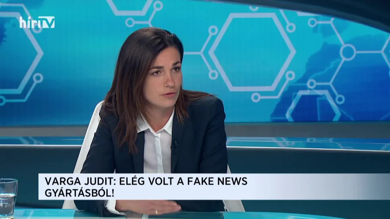 Varga Judit: Ami sok, az sok