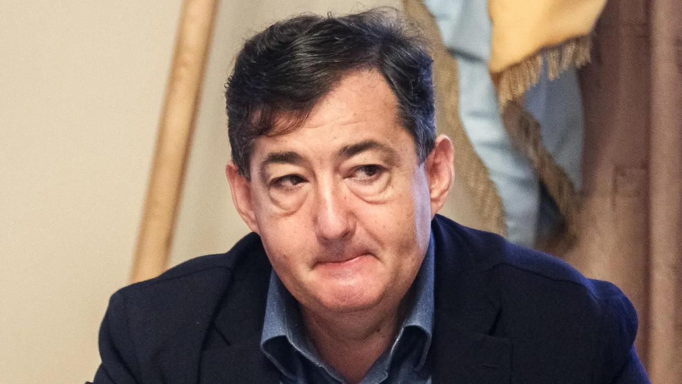 Jól bevásárolt Mészáros Lőrinc és Tiborcz István köre a Balatonnál