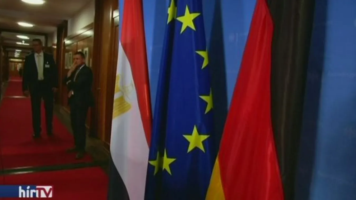 Könnyebb lesz kitoloncolni a menekülteket Németországból