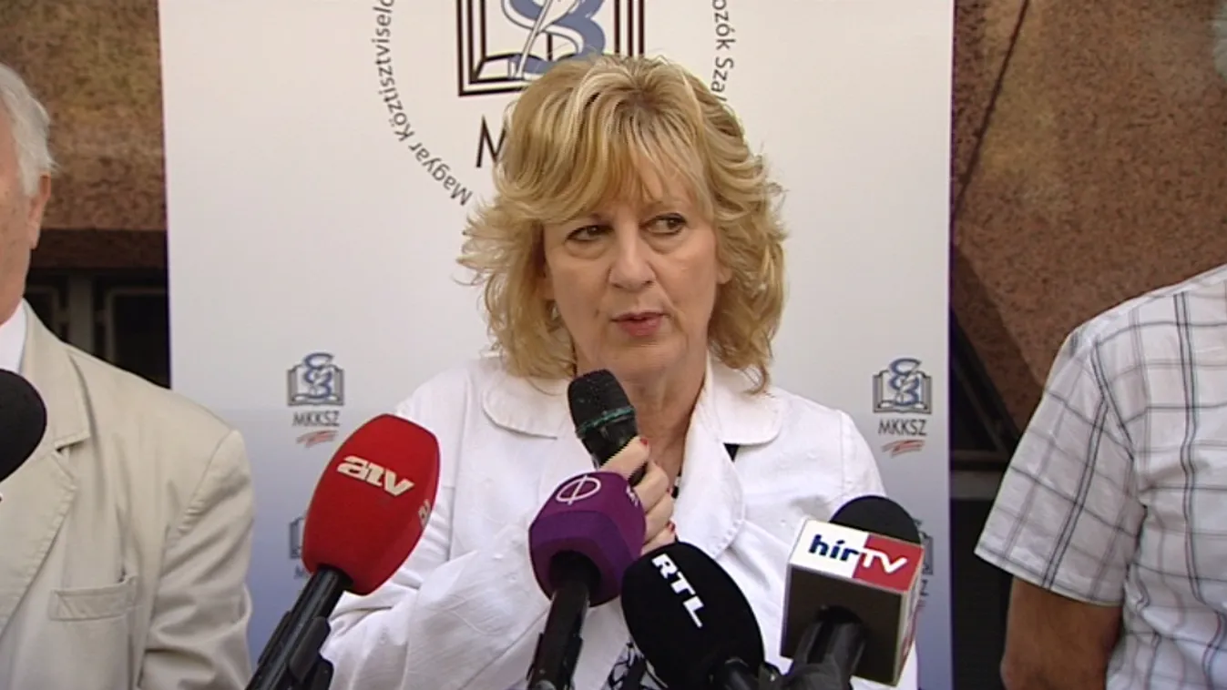 Ötezernél is több önkormányzati dolgozó sztrájkolt