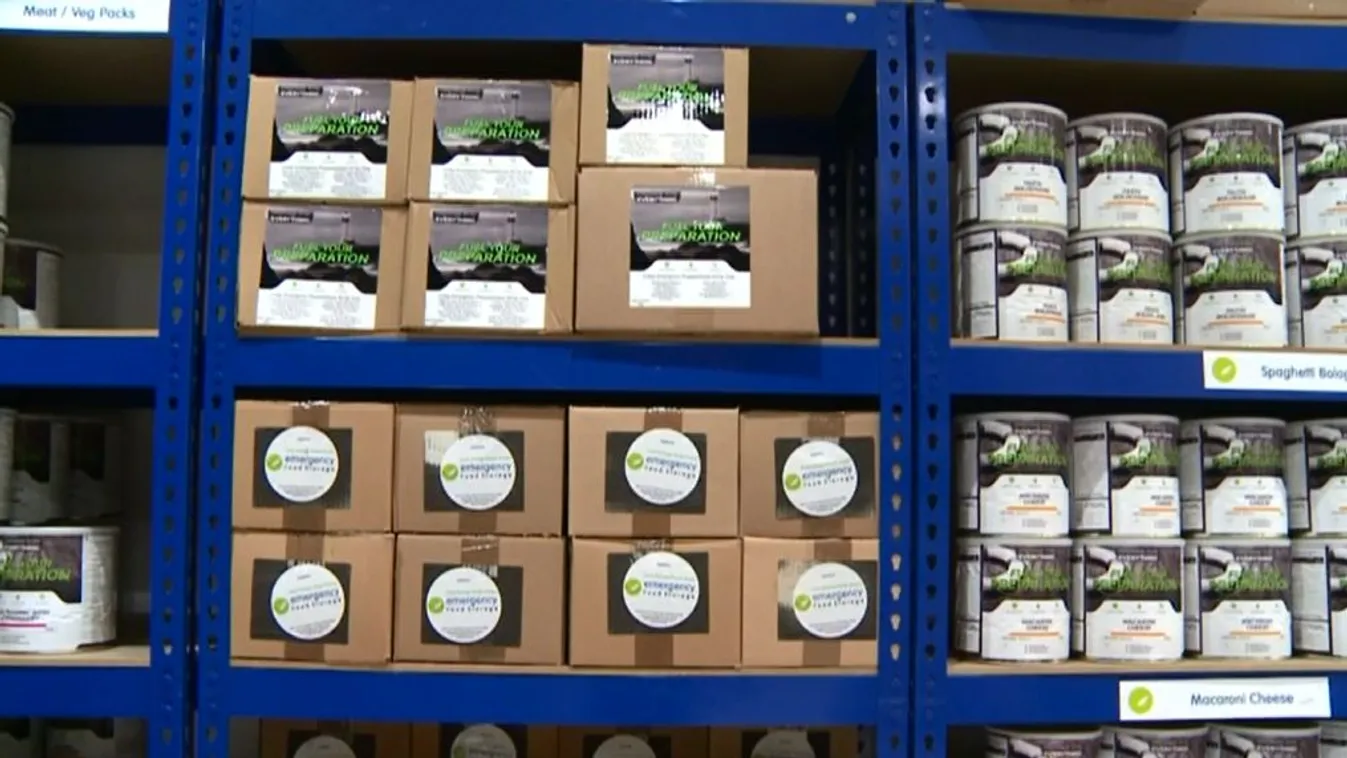 Elkezdték felvásárolni a brexit-túlélőcsomagokat a britek