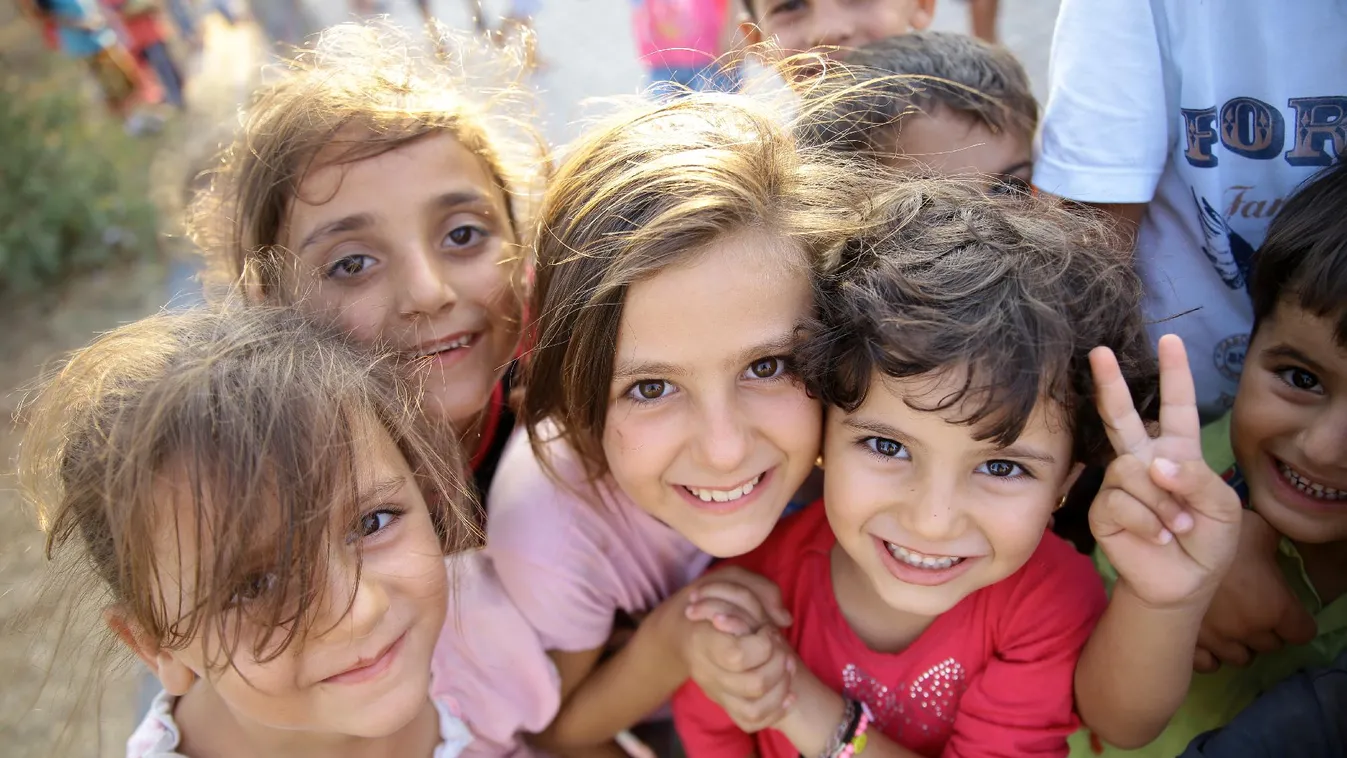 Magyarország segít