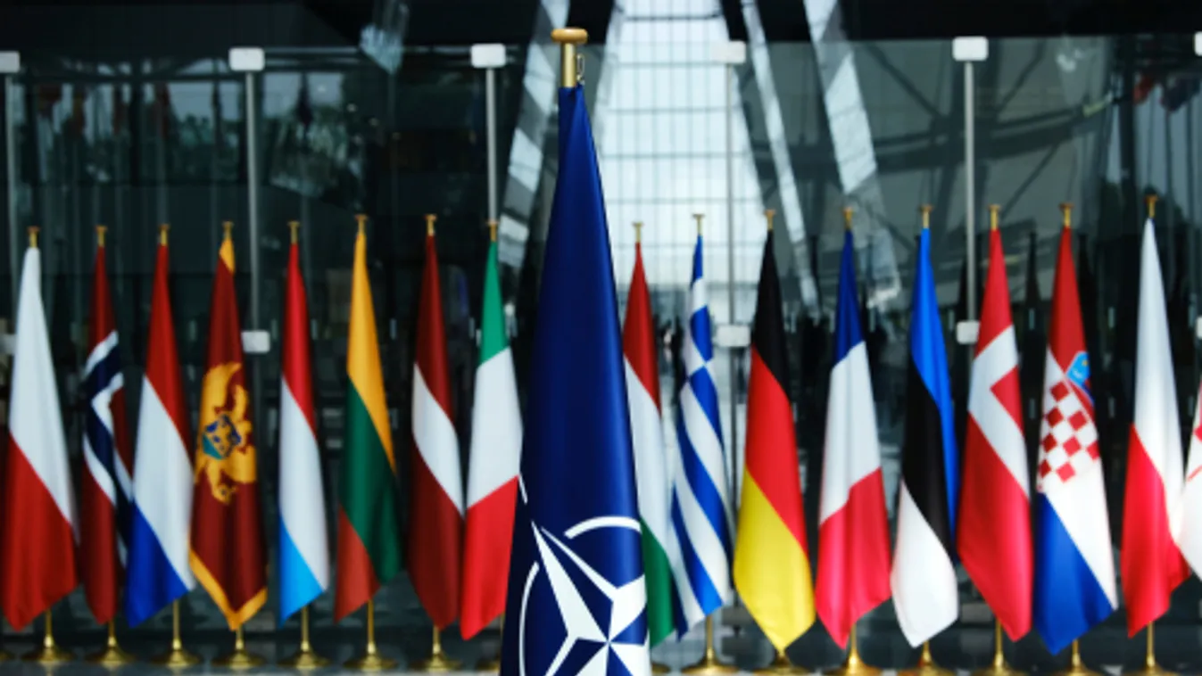 Brit archív dokumentumok: London meg akarta hívni Oroszországot a NATO-ba