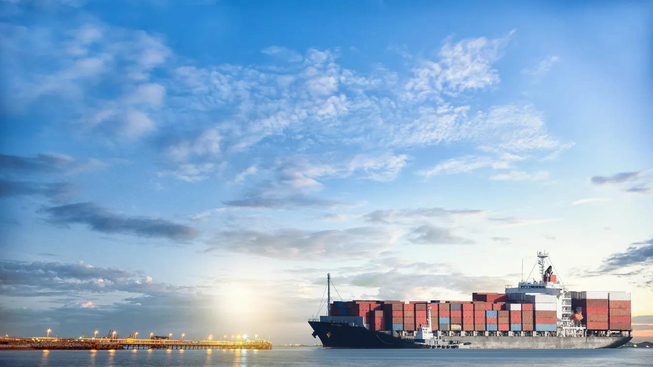 Júliusban csökkent a világkereskedelmi forgalom