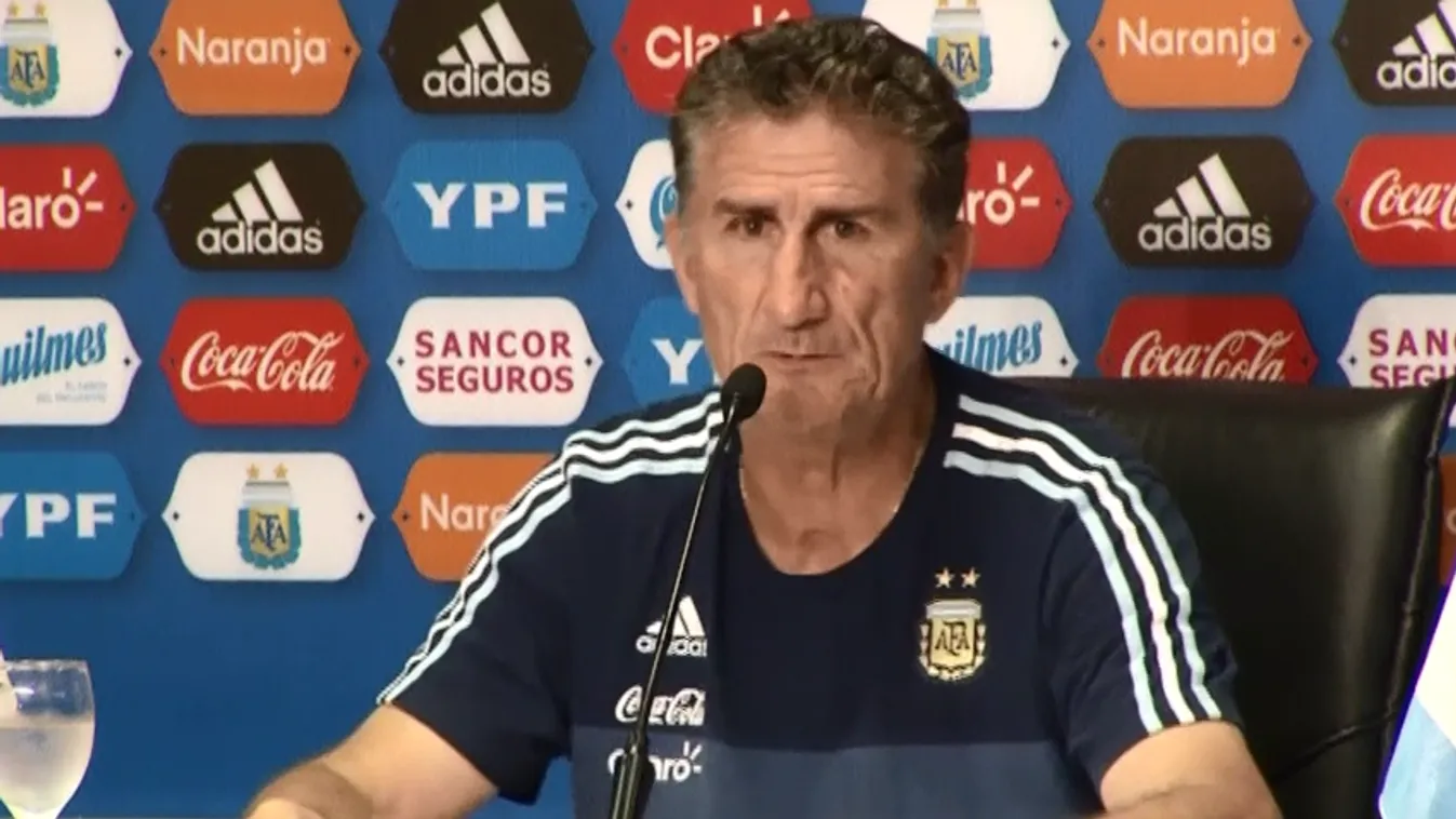 Kirúgták Messiék edzőjét