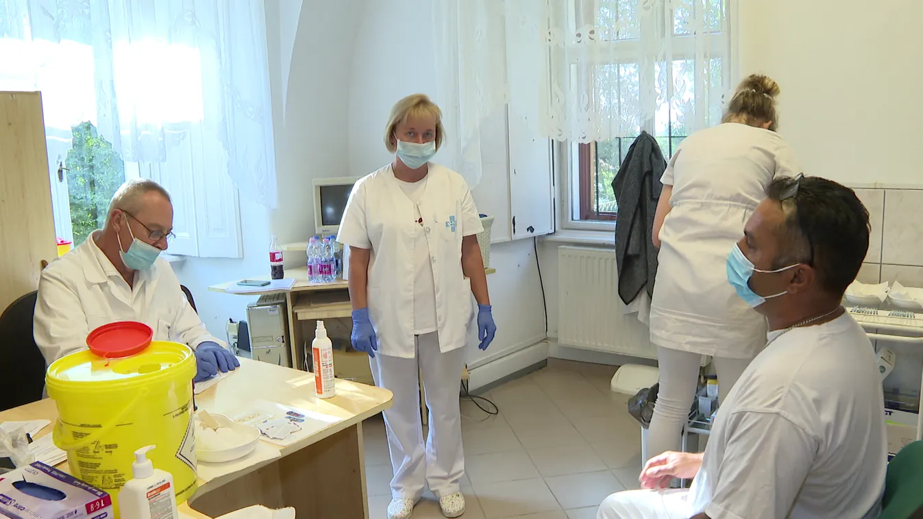 A dolgozók és az ellátottak is kérték a harmadik oltást egy zalai otthonban