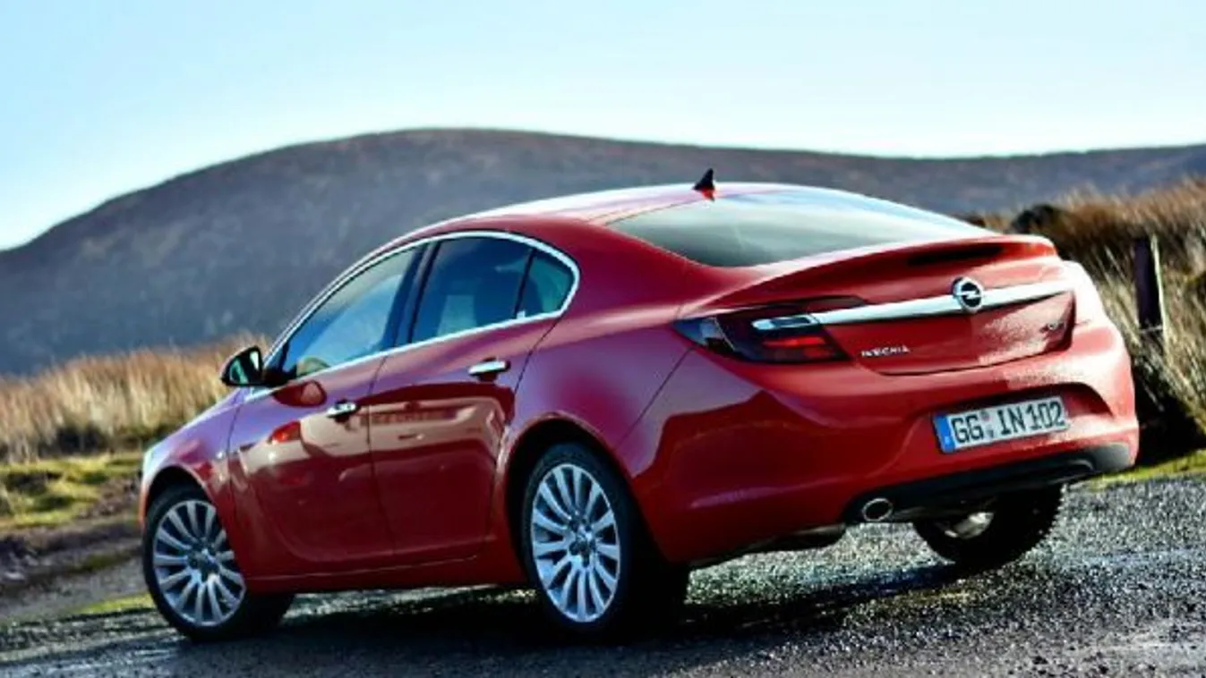 Az új Opel Insigniát teszteljük – Garázs