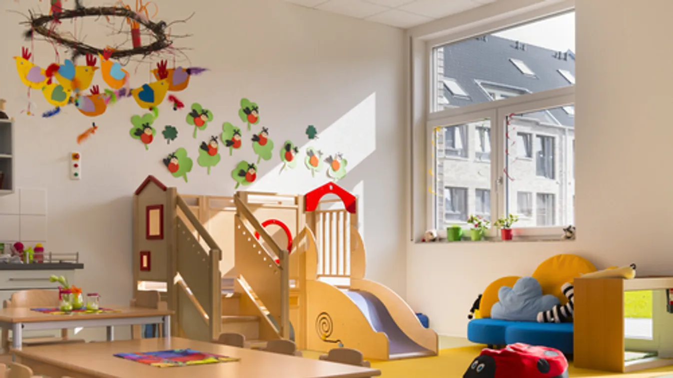 Tatabányán eltörölték a bölcsődei gondozási díjakat