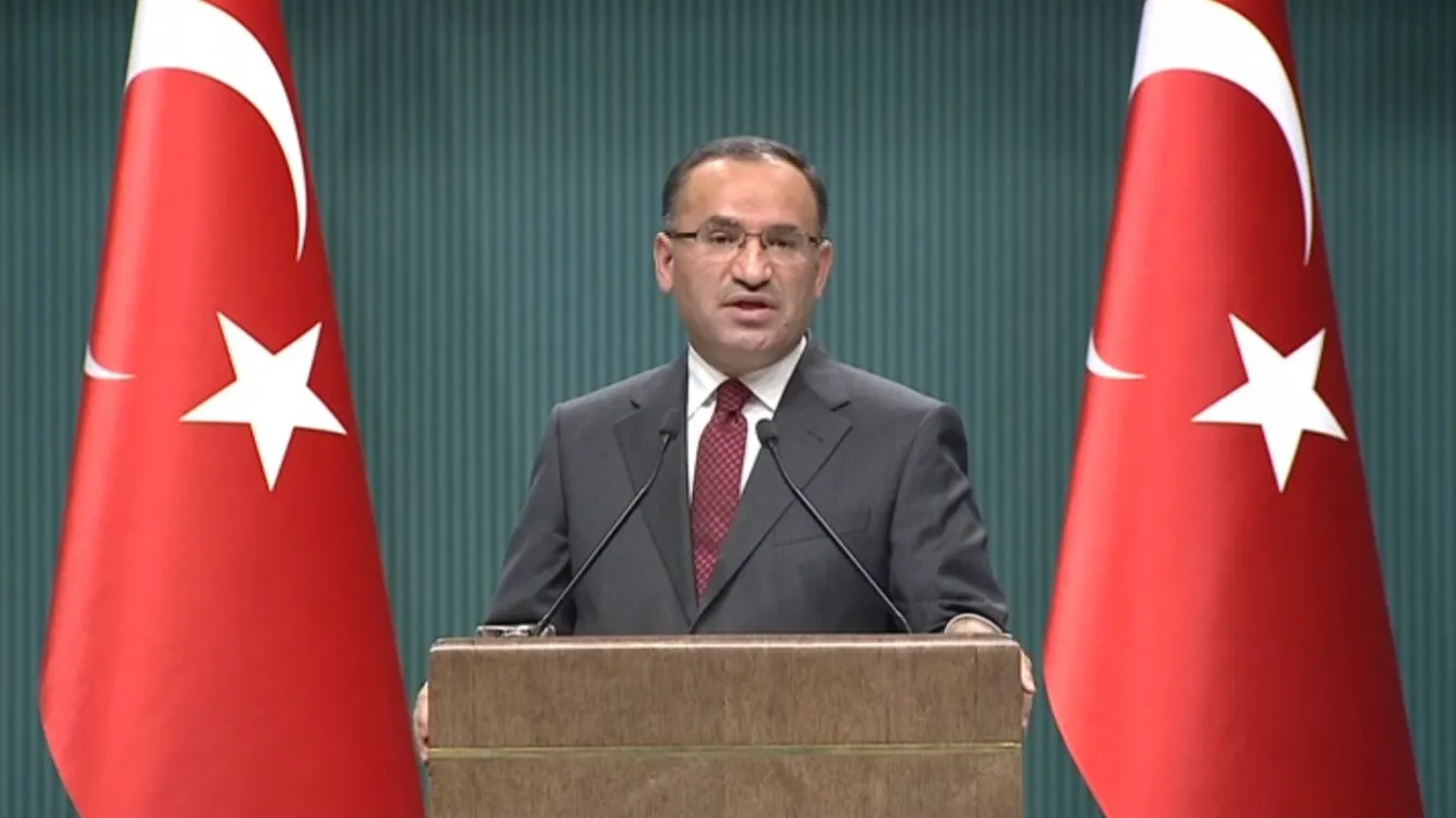 A szír és az amerikai hadsereget is fenyegeti Törökország