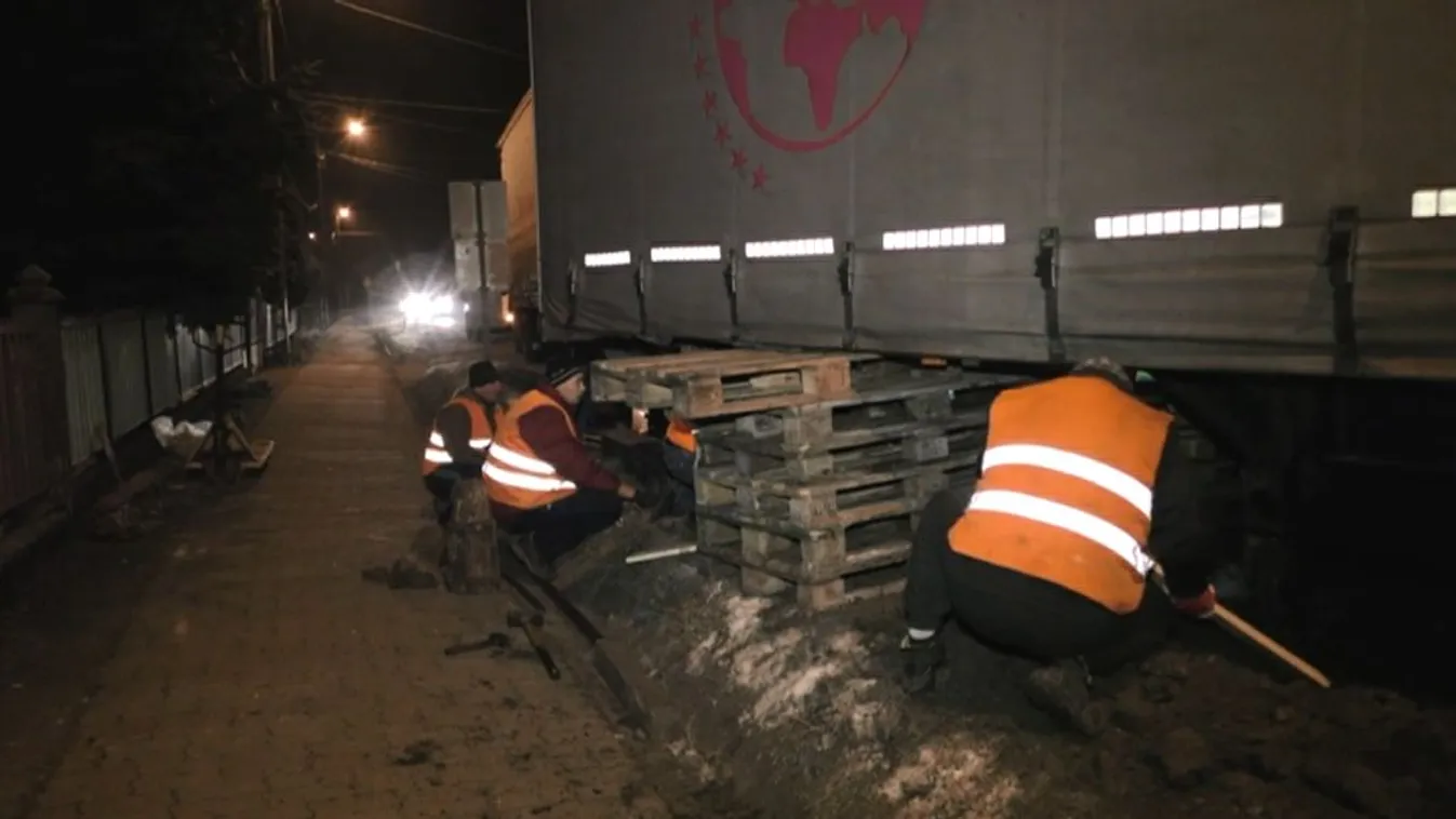 Menet közben szakadt le egy kamion pótkocsija