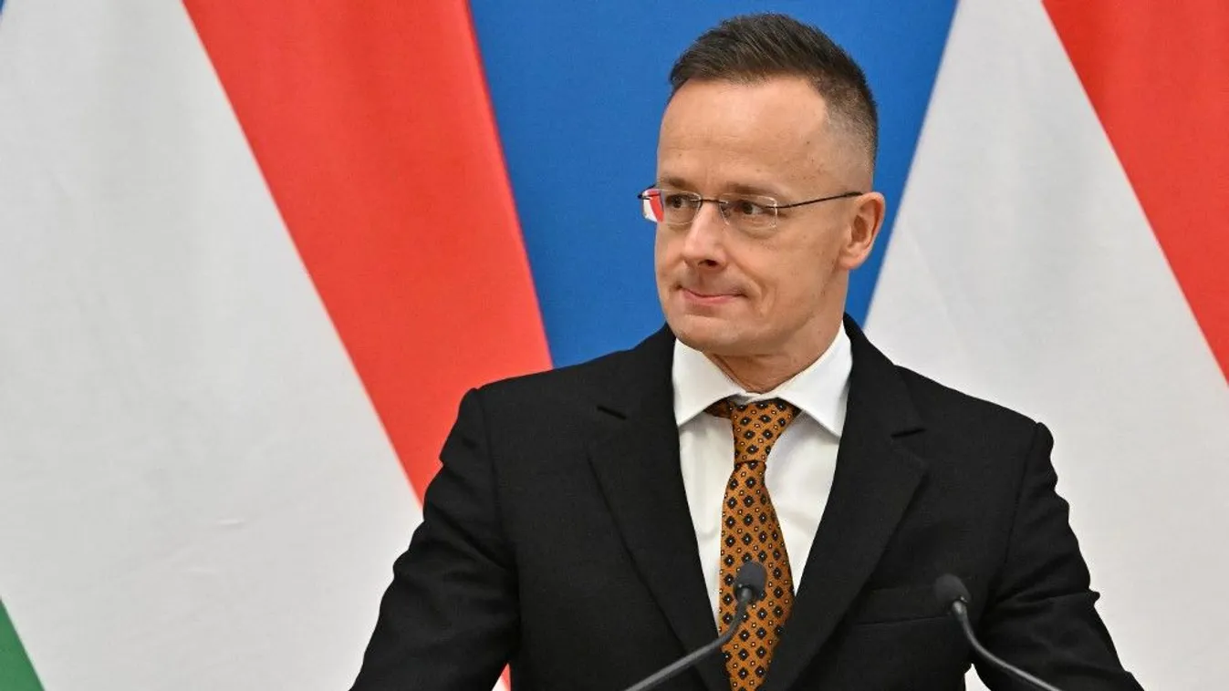 Szijjártó Péter kikelt magából: Ukrajna folyamatosan átver minket