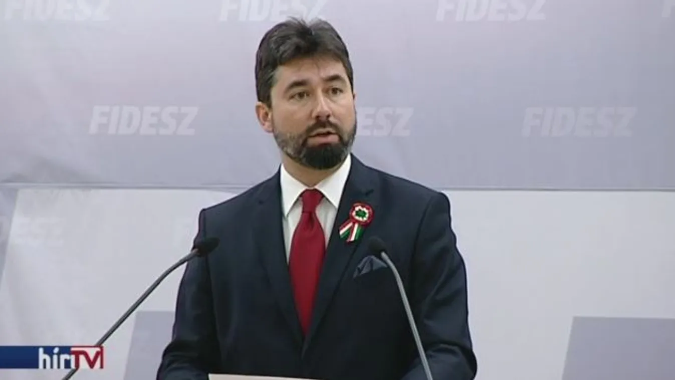 Hidvéghi: Ne titkolózzon a Jobbik!
