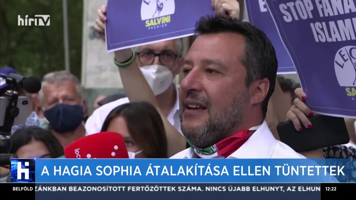 A Hagia Sophia átalakítása ellen tüntettek