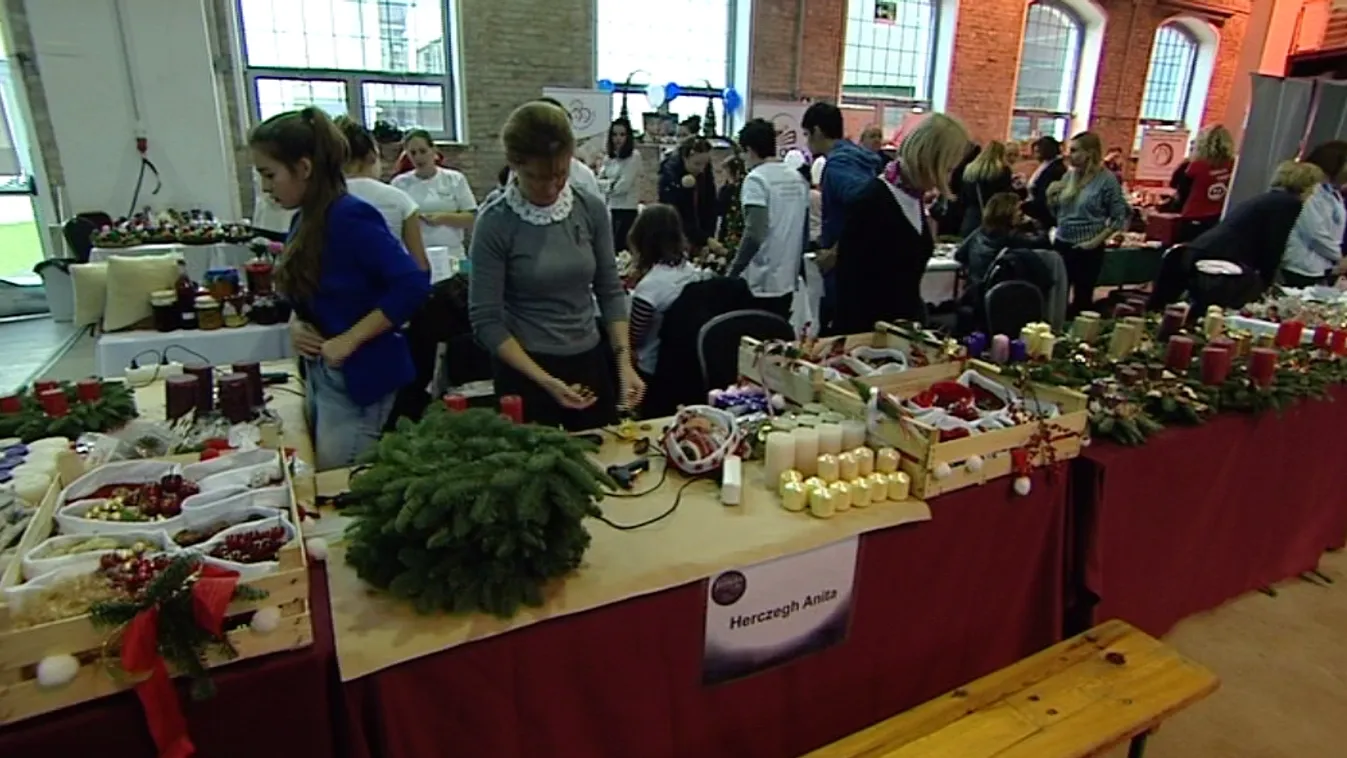 Koraszülött gyermekeken segít adventi vásárával a FICSAK