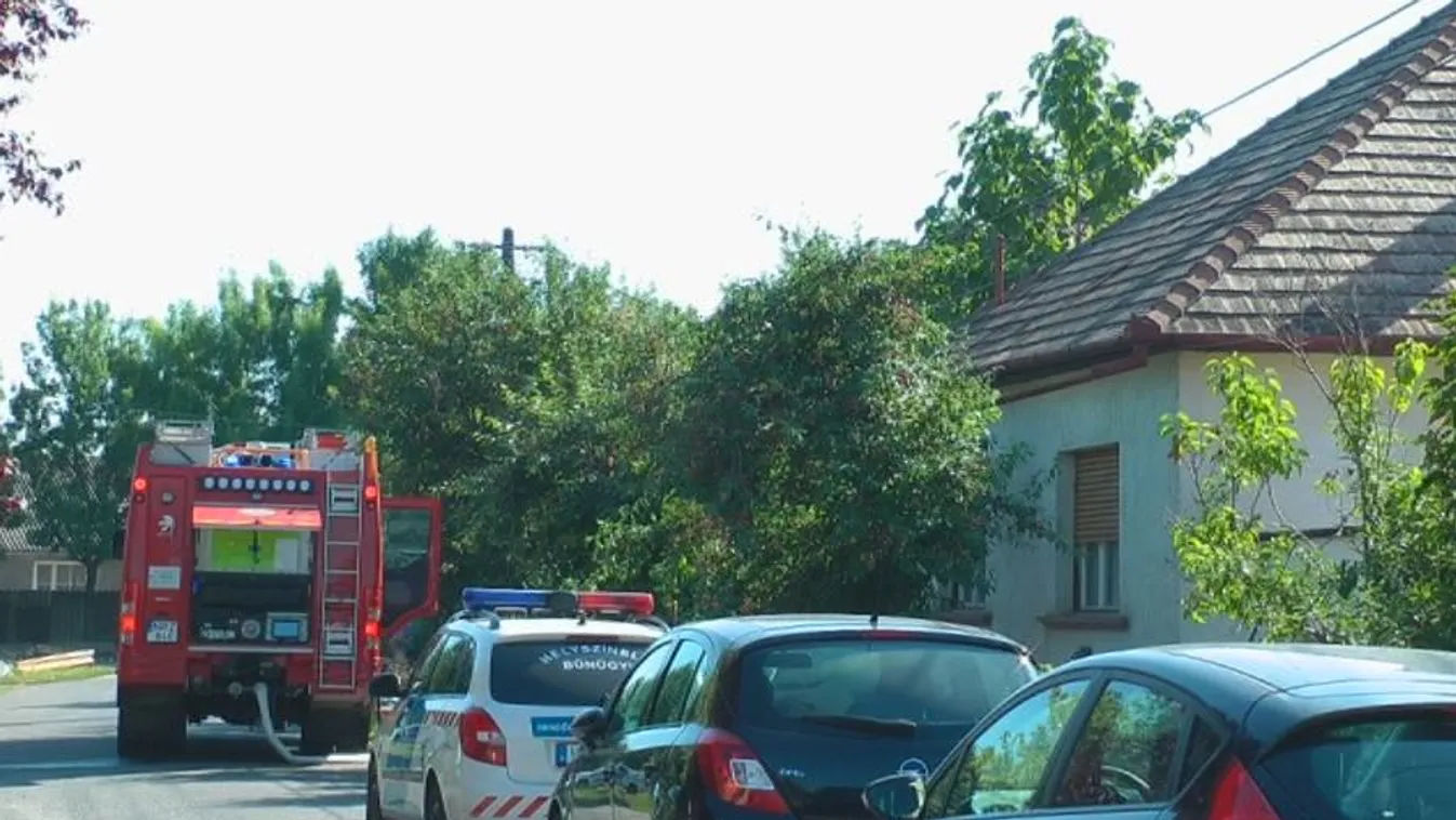 Kiégett egy ház melléképülete Cegléden