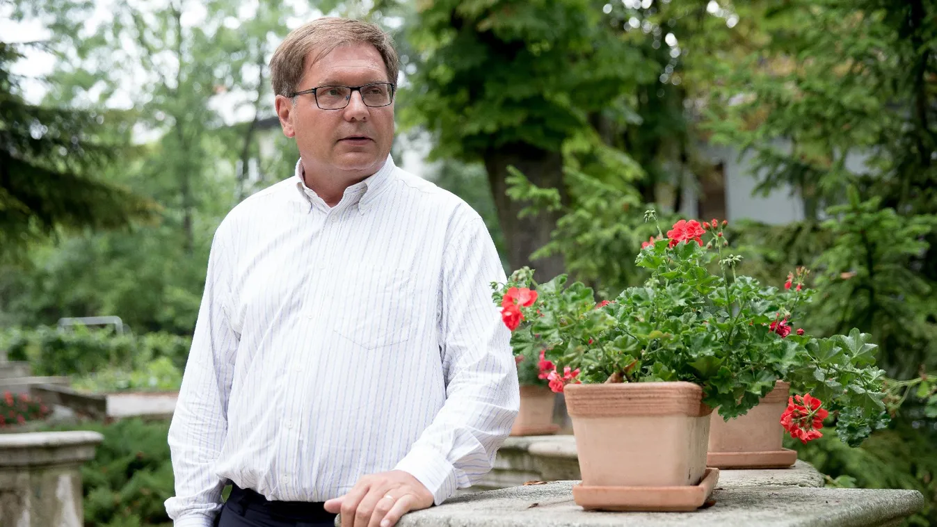 Fabiny Tamás: Az anyagi korrupció a lelki korrupcióval kezdődik