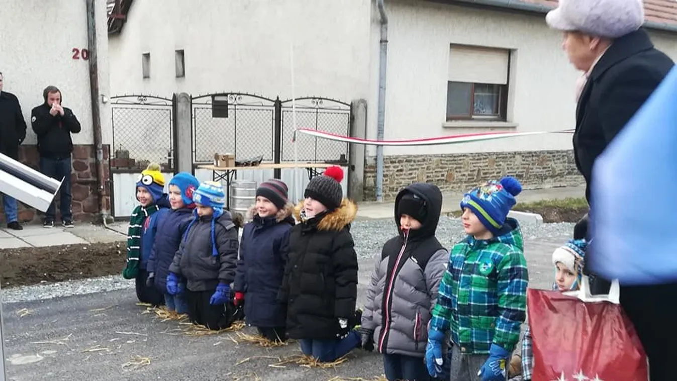 „Fejreállt elitnek hajlonganak a gyerekek”