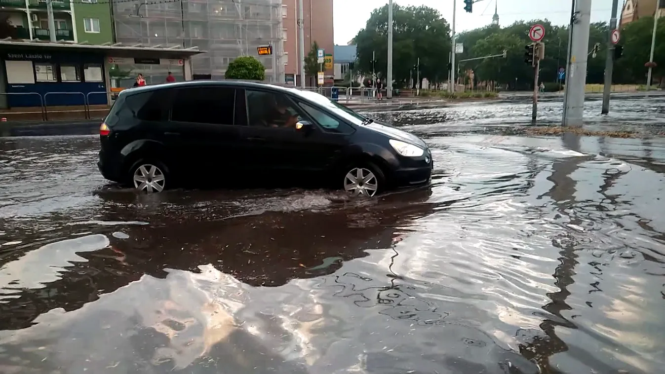 Újabb viharkárok miatt riasztották a tűzoltókat