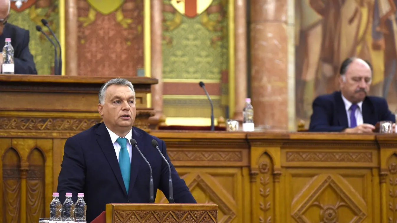 Orbán: Kettészakítja Európát a bevándorlás