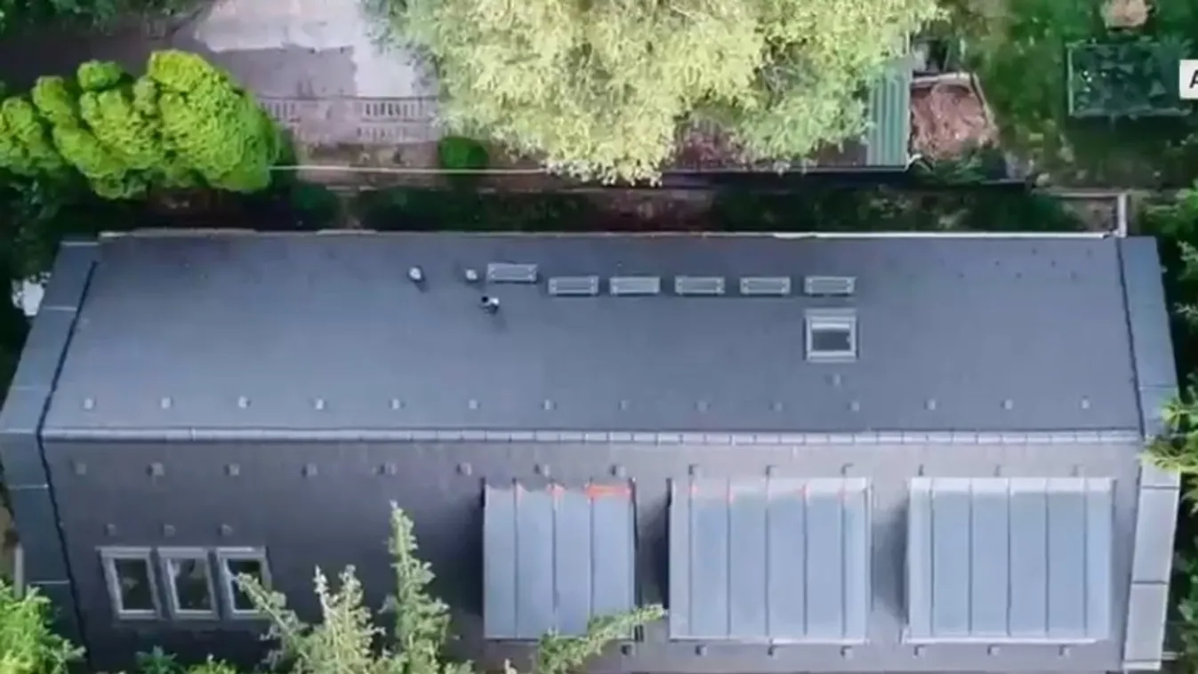 Csak idő kérdése, de el kell bontani Tordai Bence villáját + videó