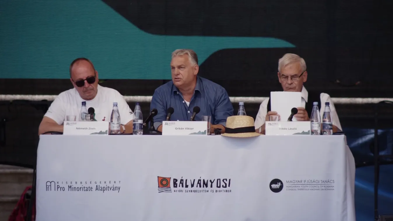 Orbán Viktor: Óriási lehetőséget ad a kormány a fiataloknak + videó