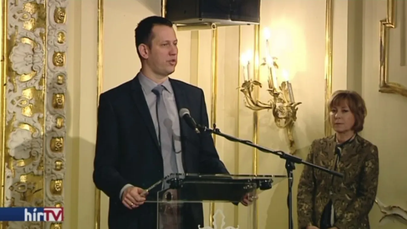Az ápolók napja alkalmából adtak át díjakat a budapesti Duna Palotában