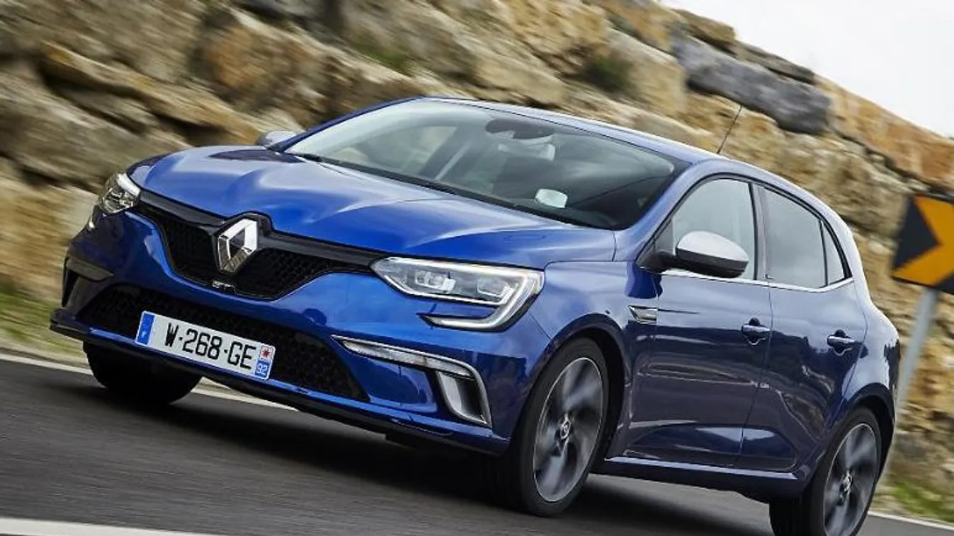 Renault Megane vs. Opel Astra – Garázs