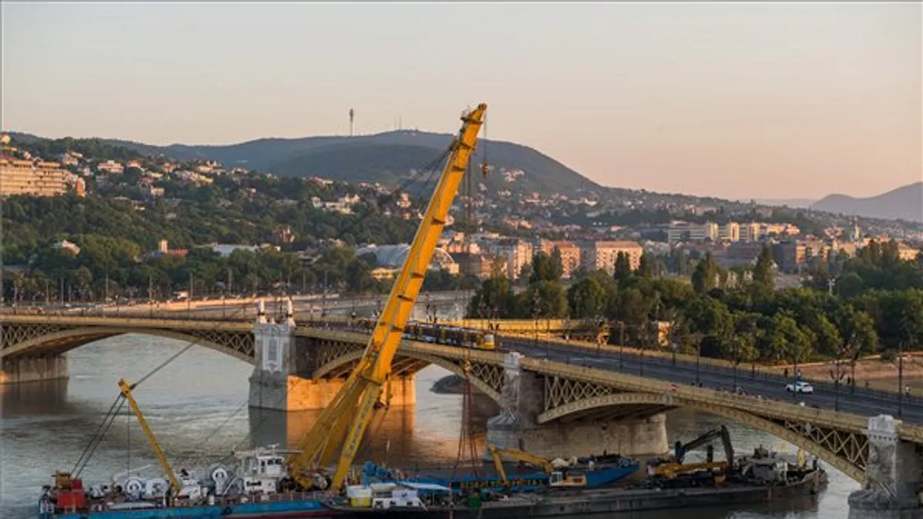 Szakértő: Megroppanhat a hajó gerince a kiemelésekor