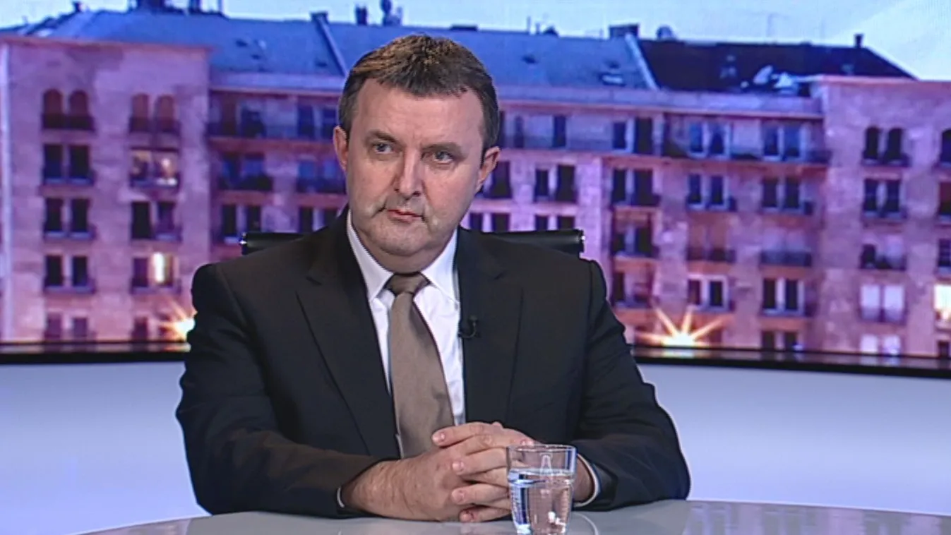 Túlórától a Tudományos Akadémiáig