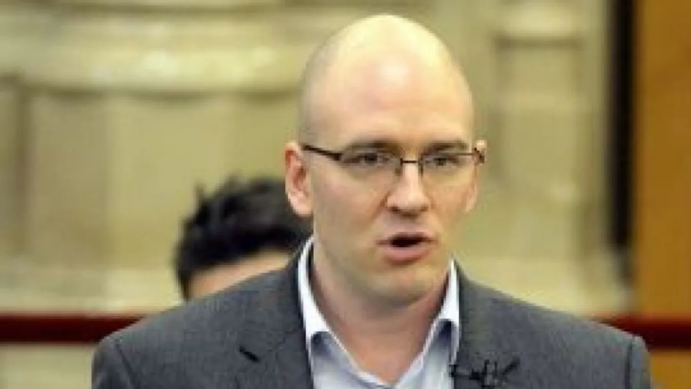 Újabb jobbikosok hagyták el a pártot