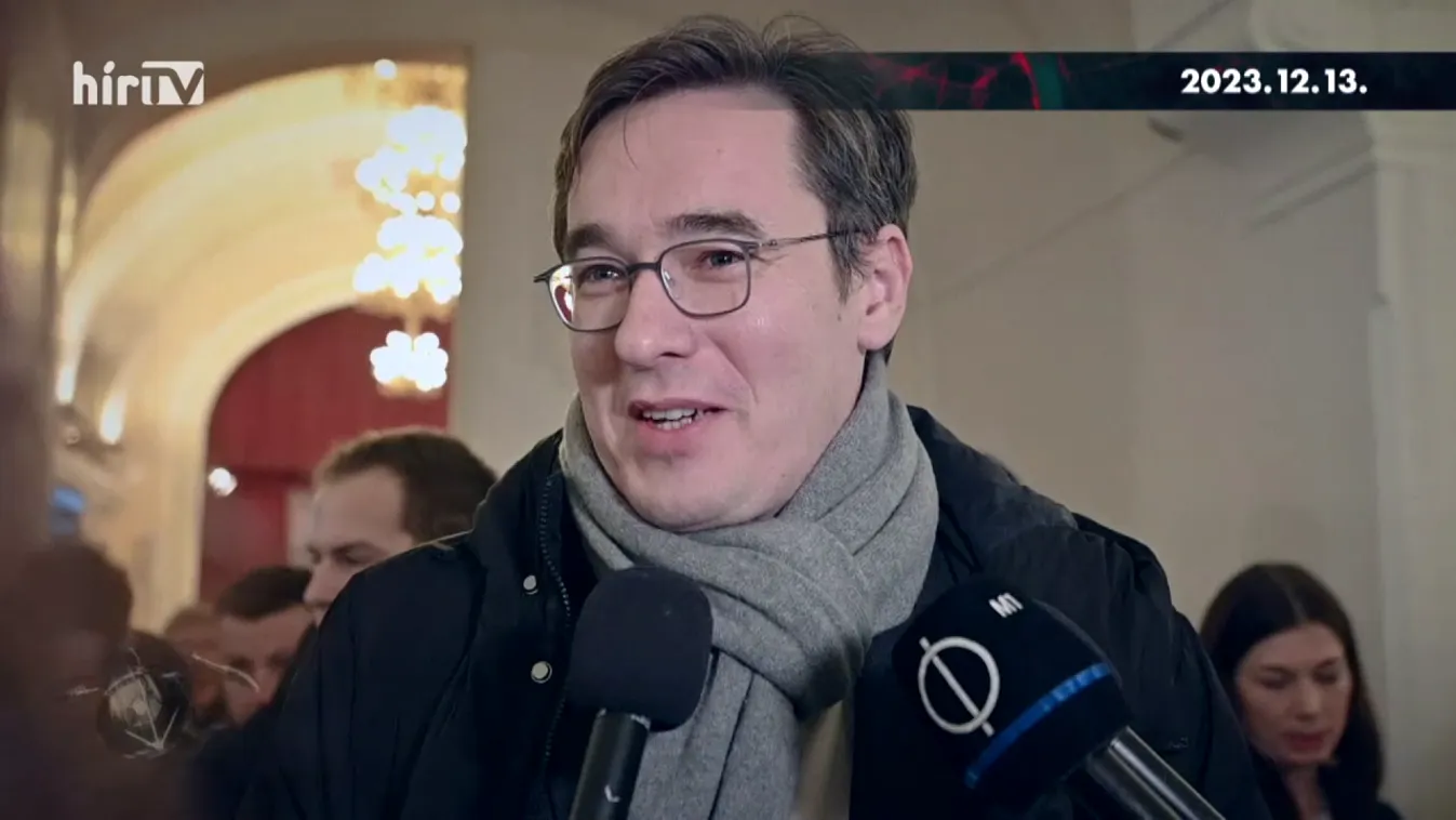 Célpont: Áll a bál a Lánchíd körül + videó