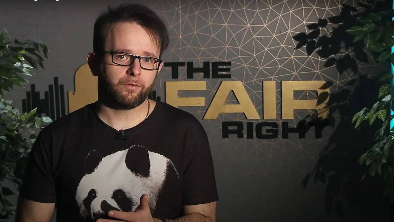 Videón, ahogyan a bírók “független” tüntetésén megtámadják a Pesti Srácok kollégáját + videó