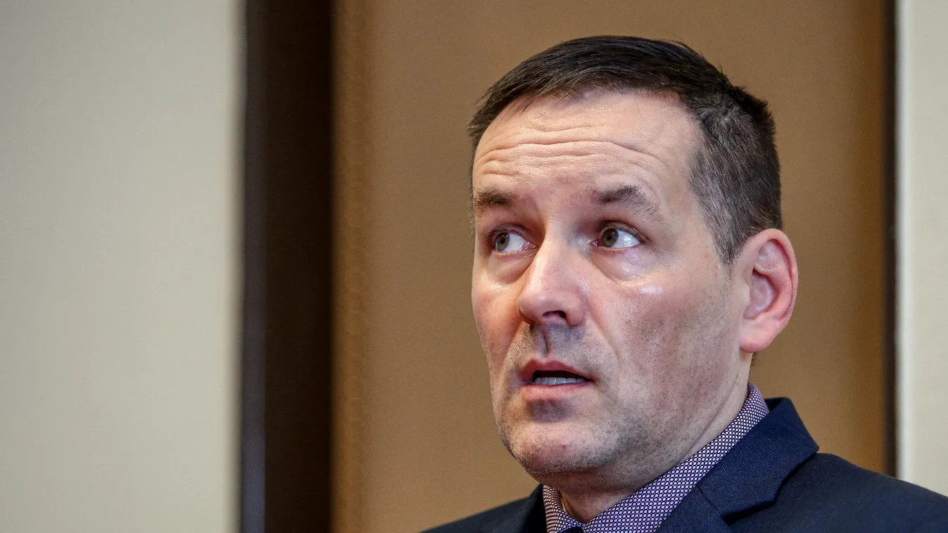 Egy Volner vezette Jobbikba visszatérne a Mi Hazánk?