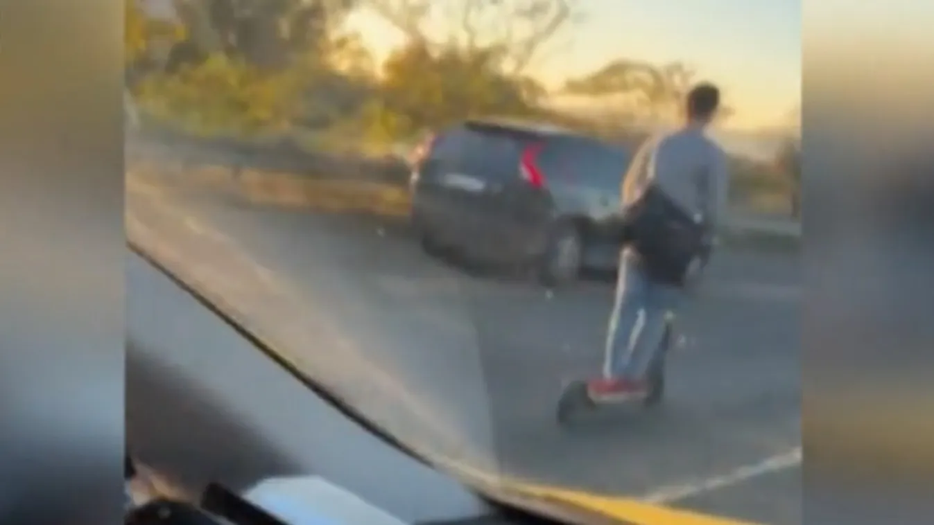 Az M5-ös autópályán rollerezett az autók közt egy férfi