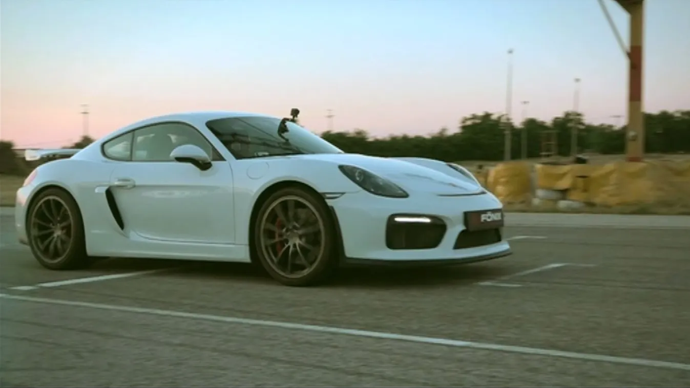 Porsche Cayman GT4 – Garázs